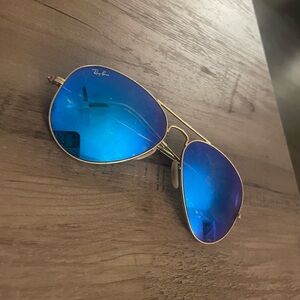 Ray-Ban Aviator Sunglasses with Blue Lenses